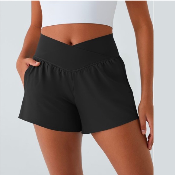 HALARA Pants - Breezeful High Waisted Crossover Side Pocket Yoga Shorts 4”